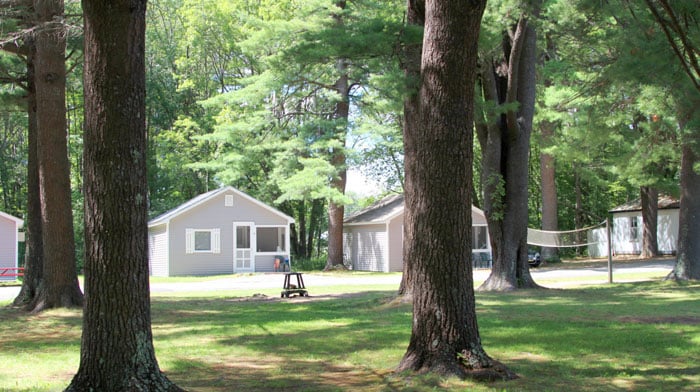 Elmwood Motor Court - Cabins Woods